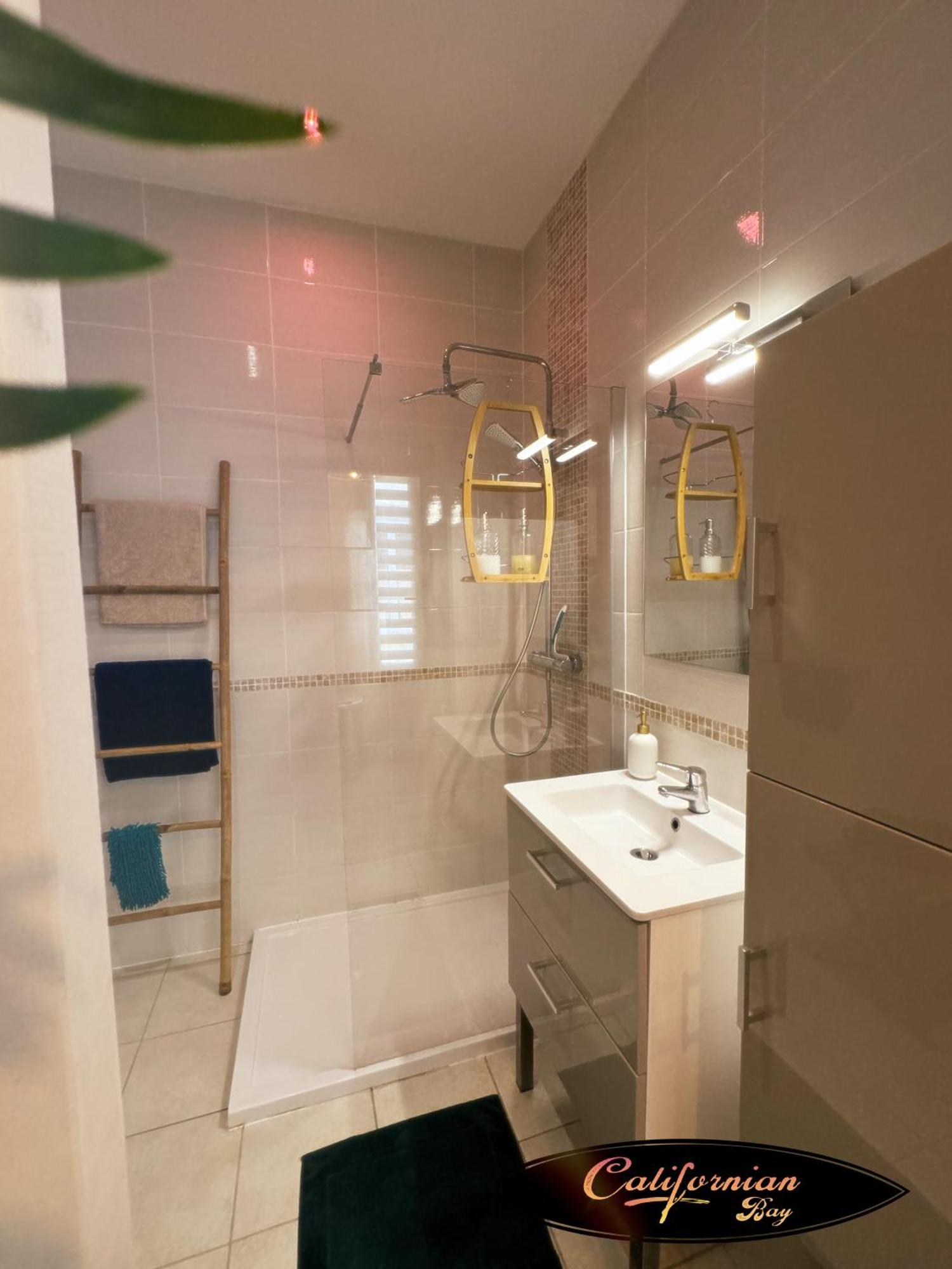 Compromis Appartement Maison Sainte-Savine Esterno foto